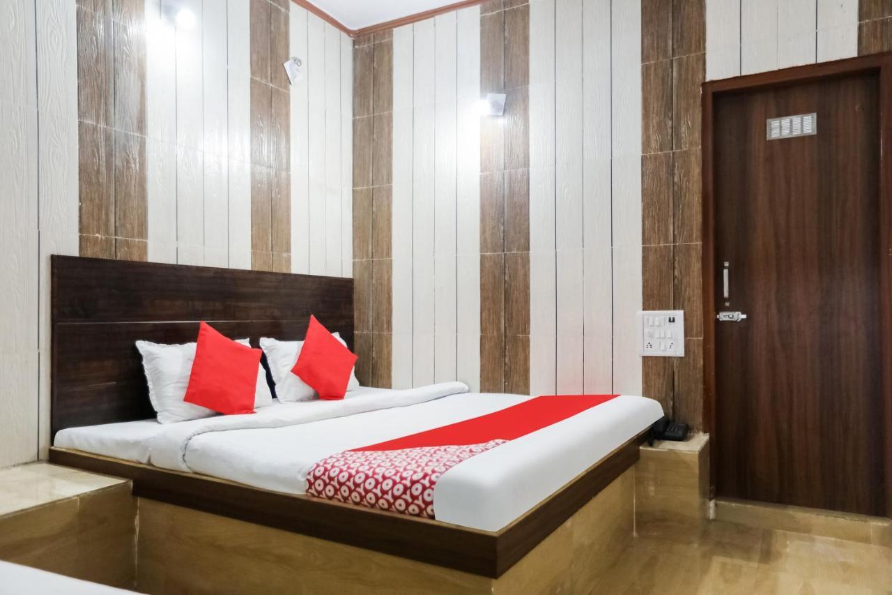 Oyo 69534 Hotel Nanda Tower Hanumāngarh Εξωτερικό φωτογραφία
